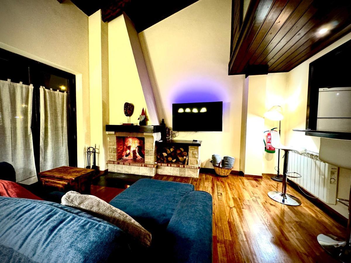 Atico Duplex A Pie De Pistas De Esqui Bed and Breakfast La Molina  Eksteriør billede